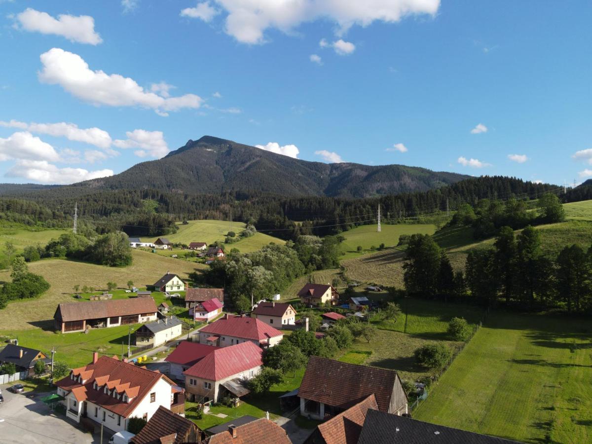 Penzion Zemianska Kuria Dolny Kubin Exterior foto